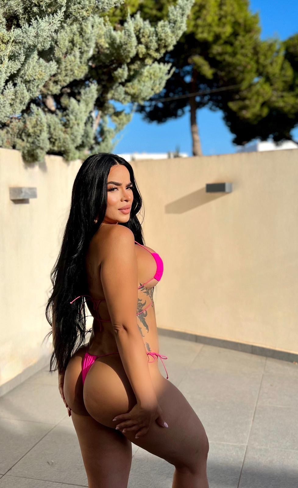 Escort - VICKY - Ibiza Tops